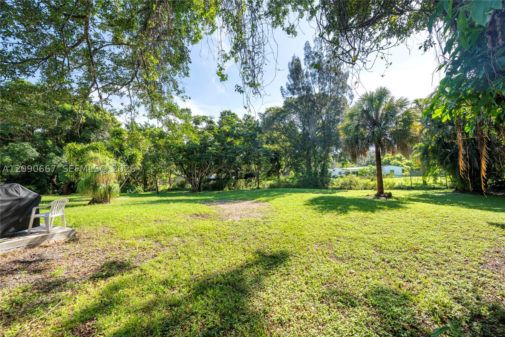 main property photo 25