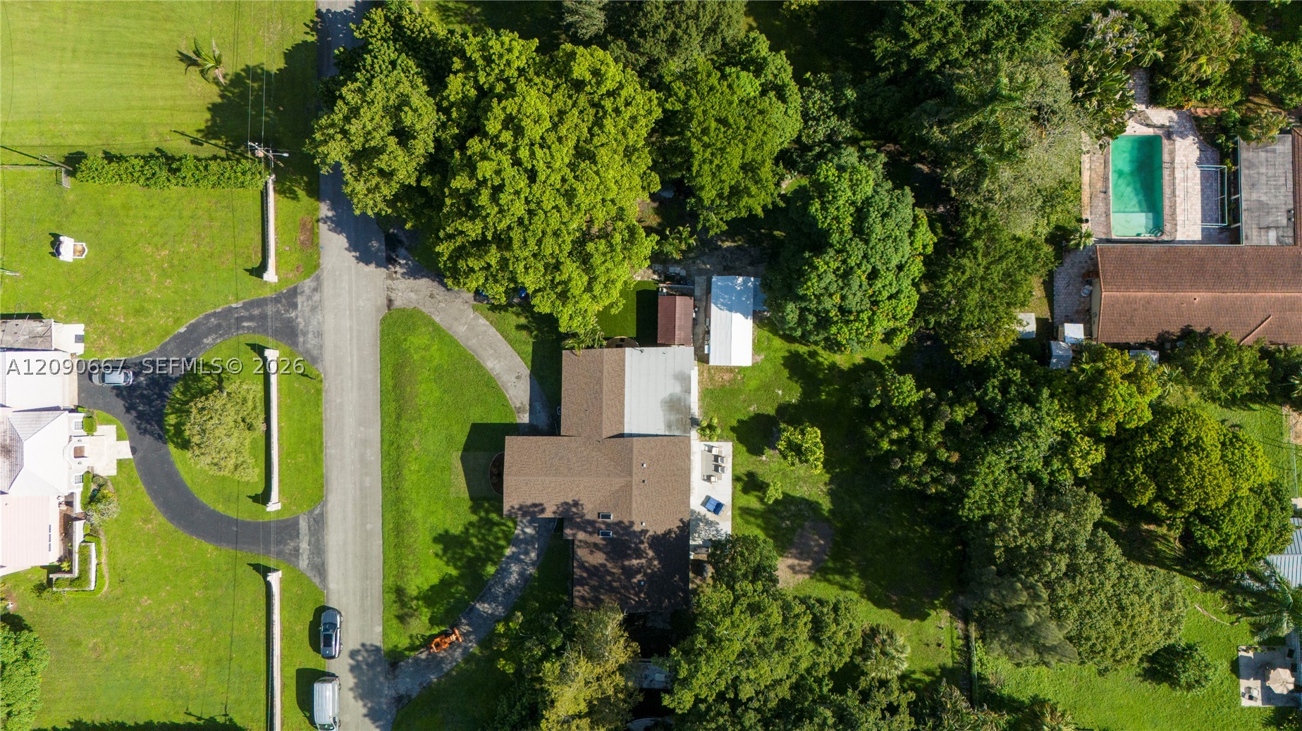 main property photo 40