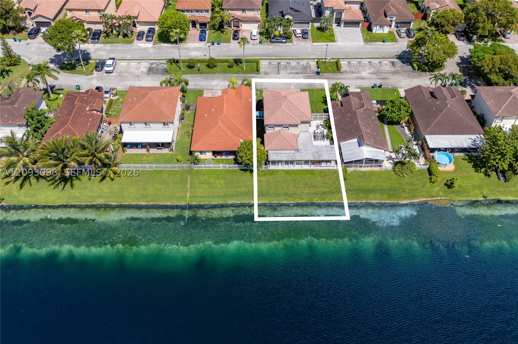 main property photo 4