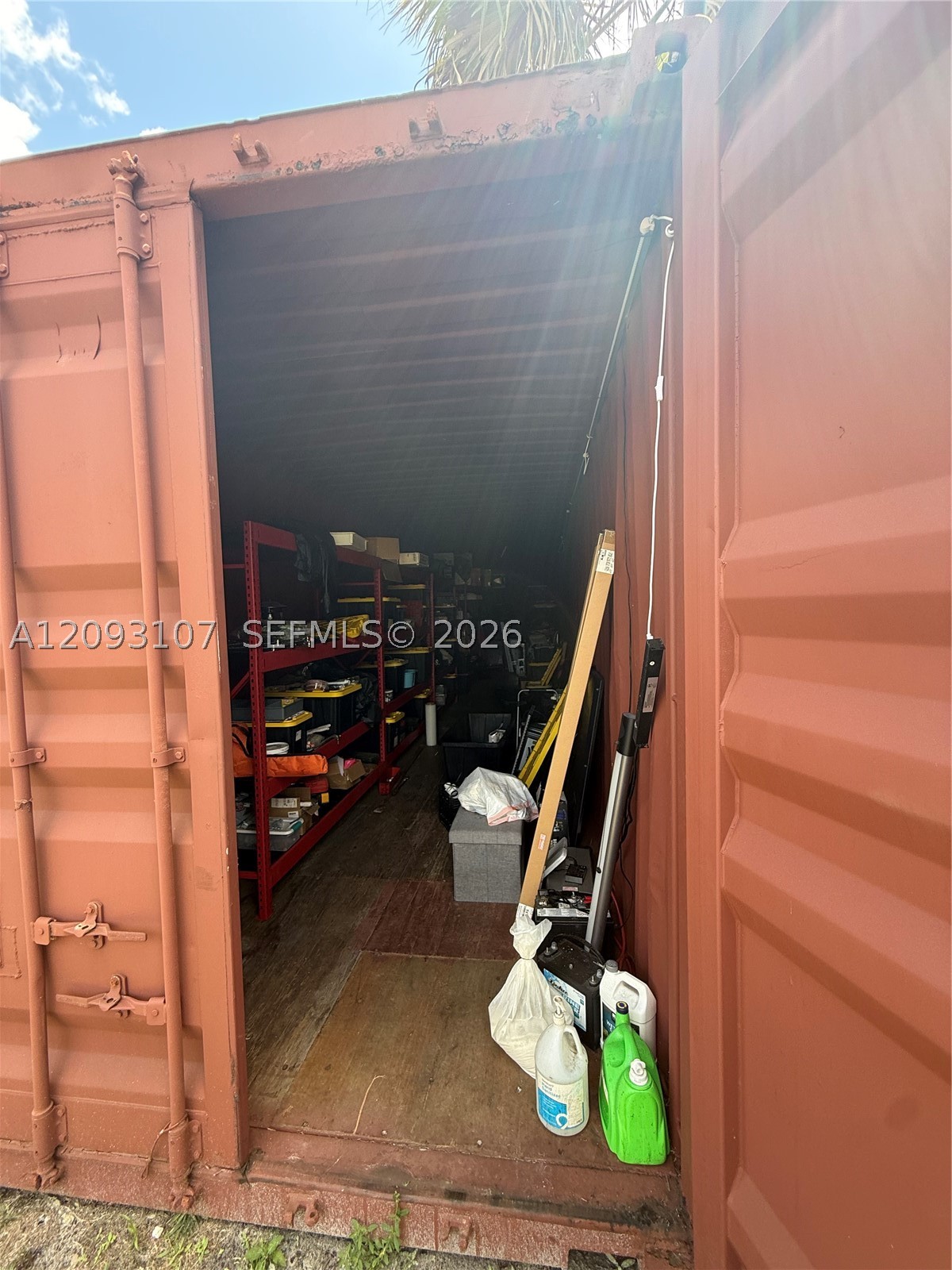 main property photo 20