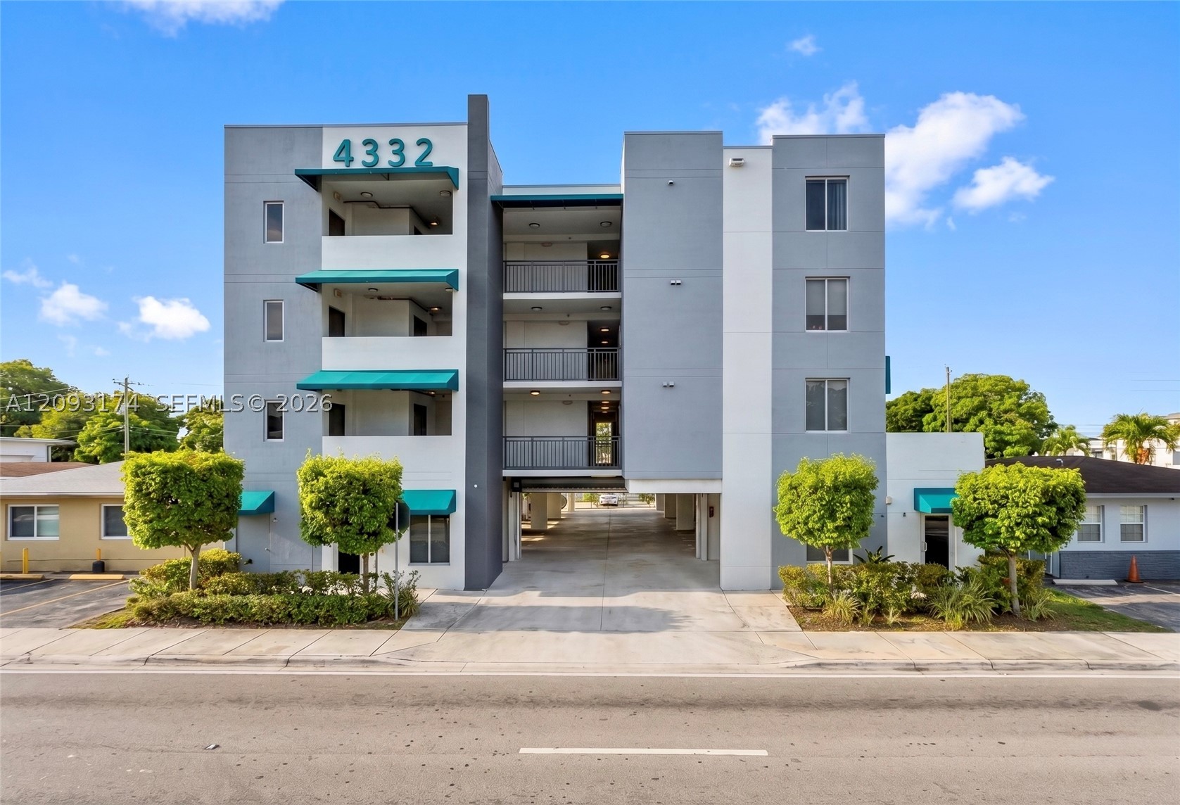 main property photo 0