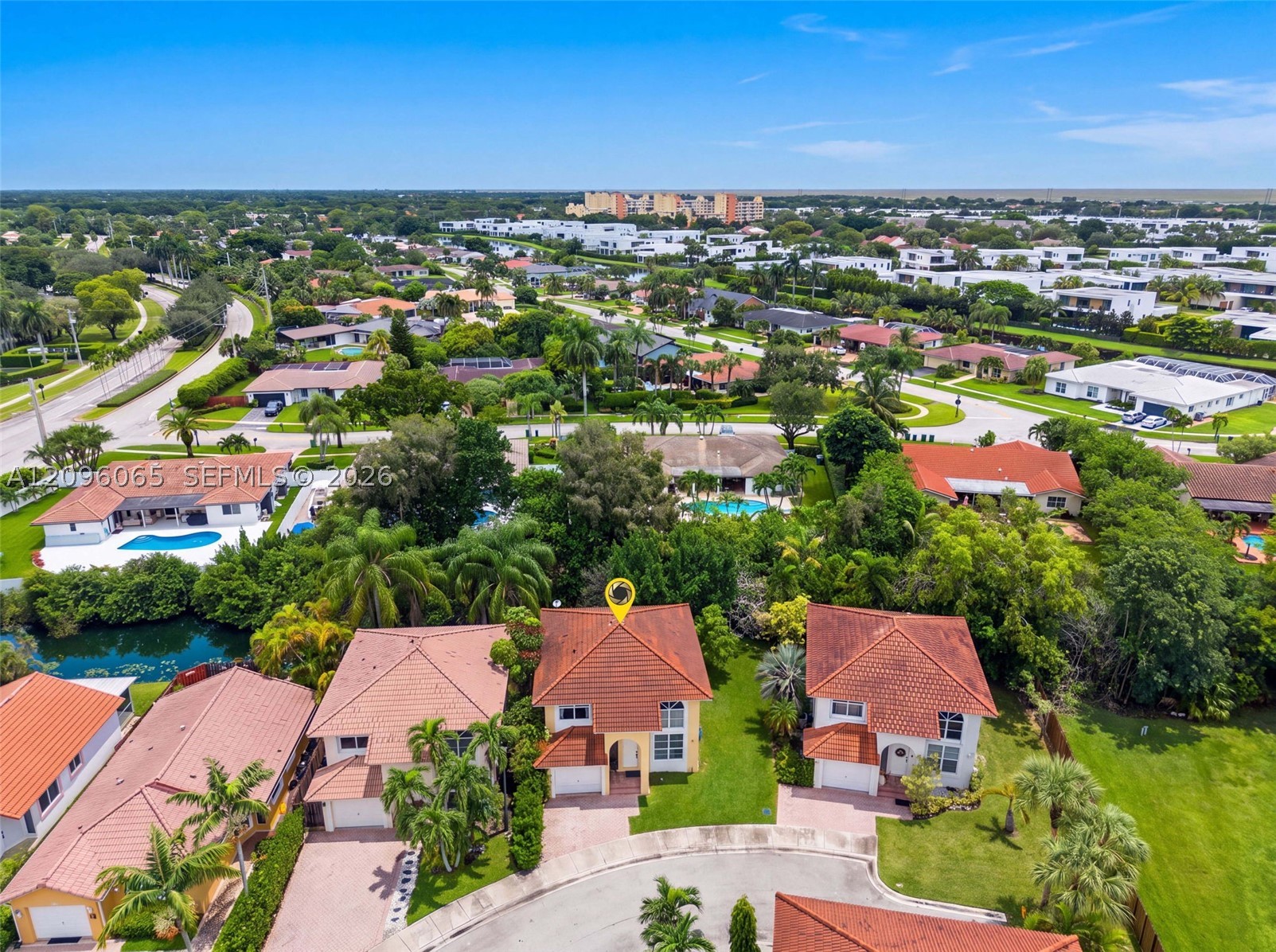 main property photo 32