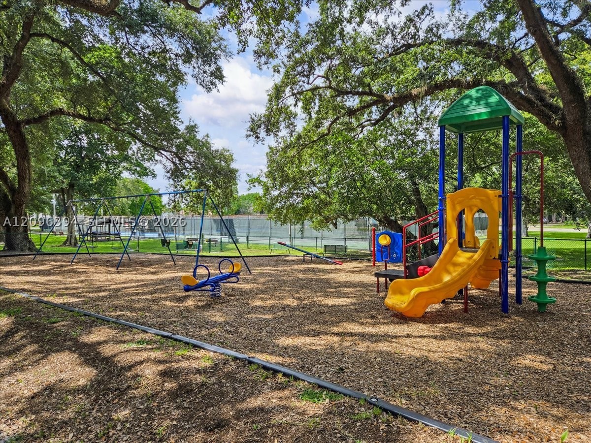 main property photo 78
