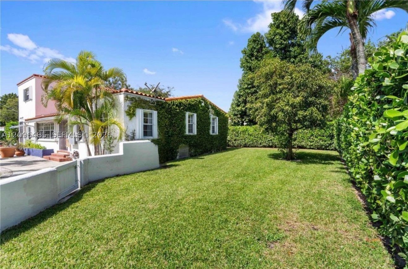 main property photo 0
