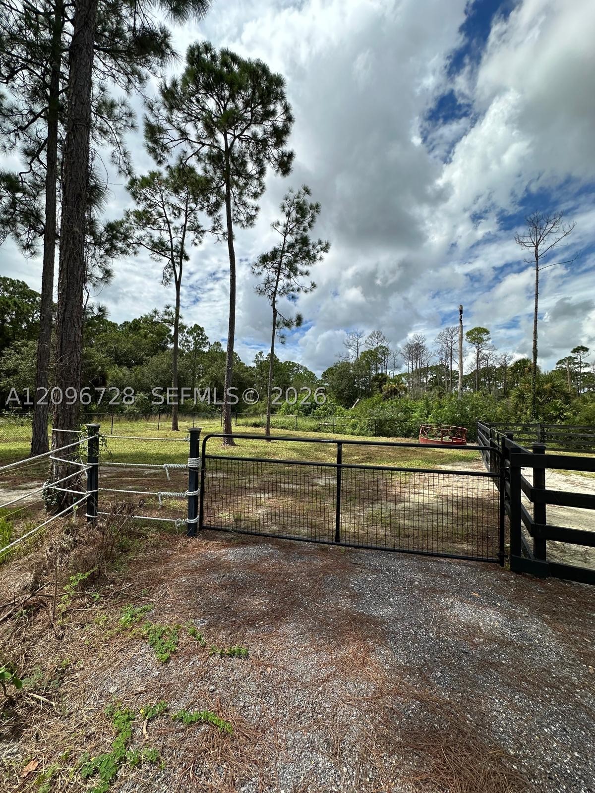 main property photo 29
