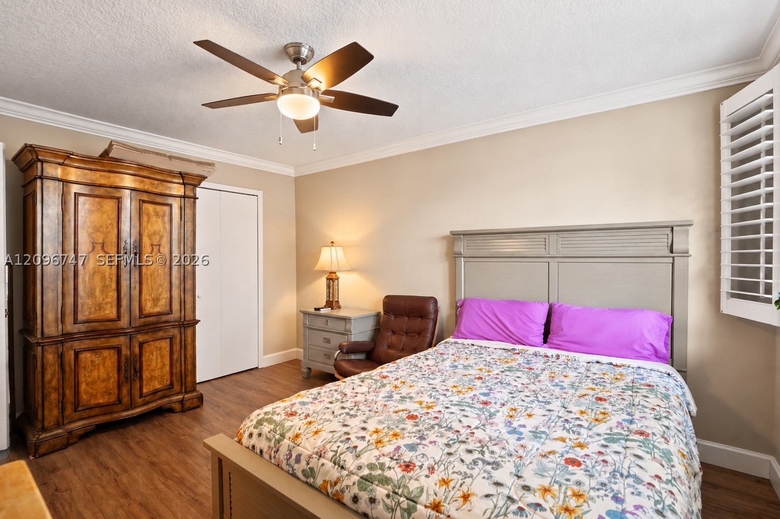 main property photo 25