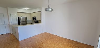 image of property with 2 Bed | 2 Bath | 809 Sqft