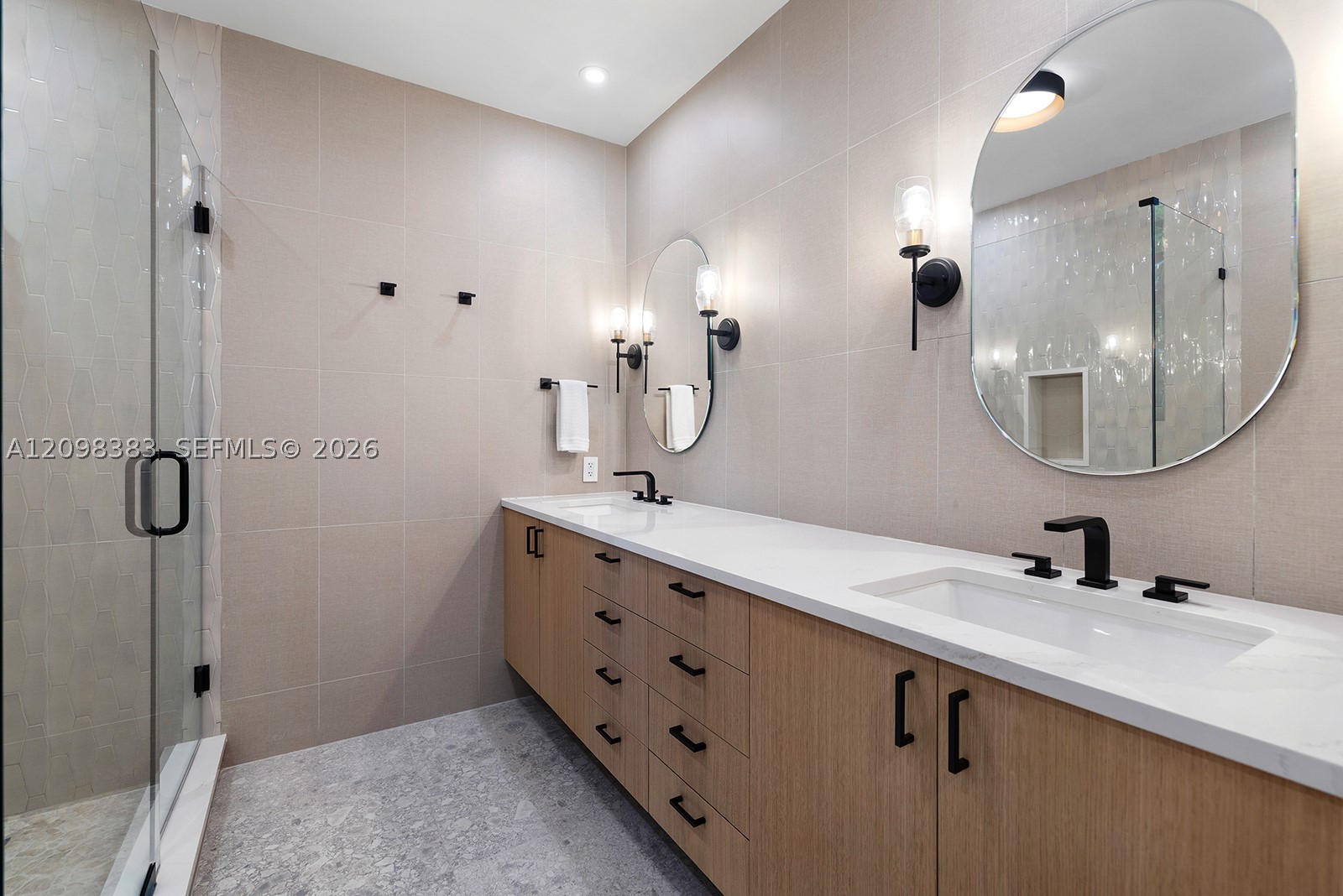 main property photo 66