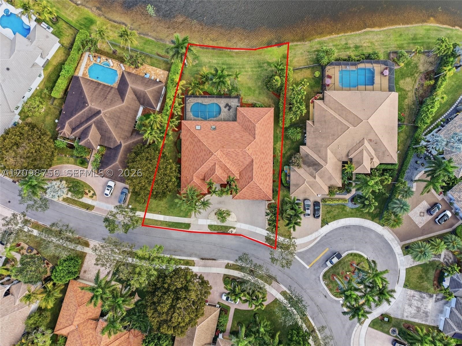 main property photo 4
