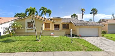image of property with 4 Bed | 3 Bath | 2,315 Sqft