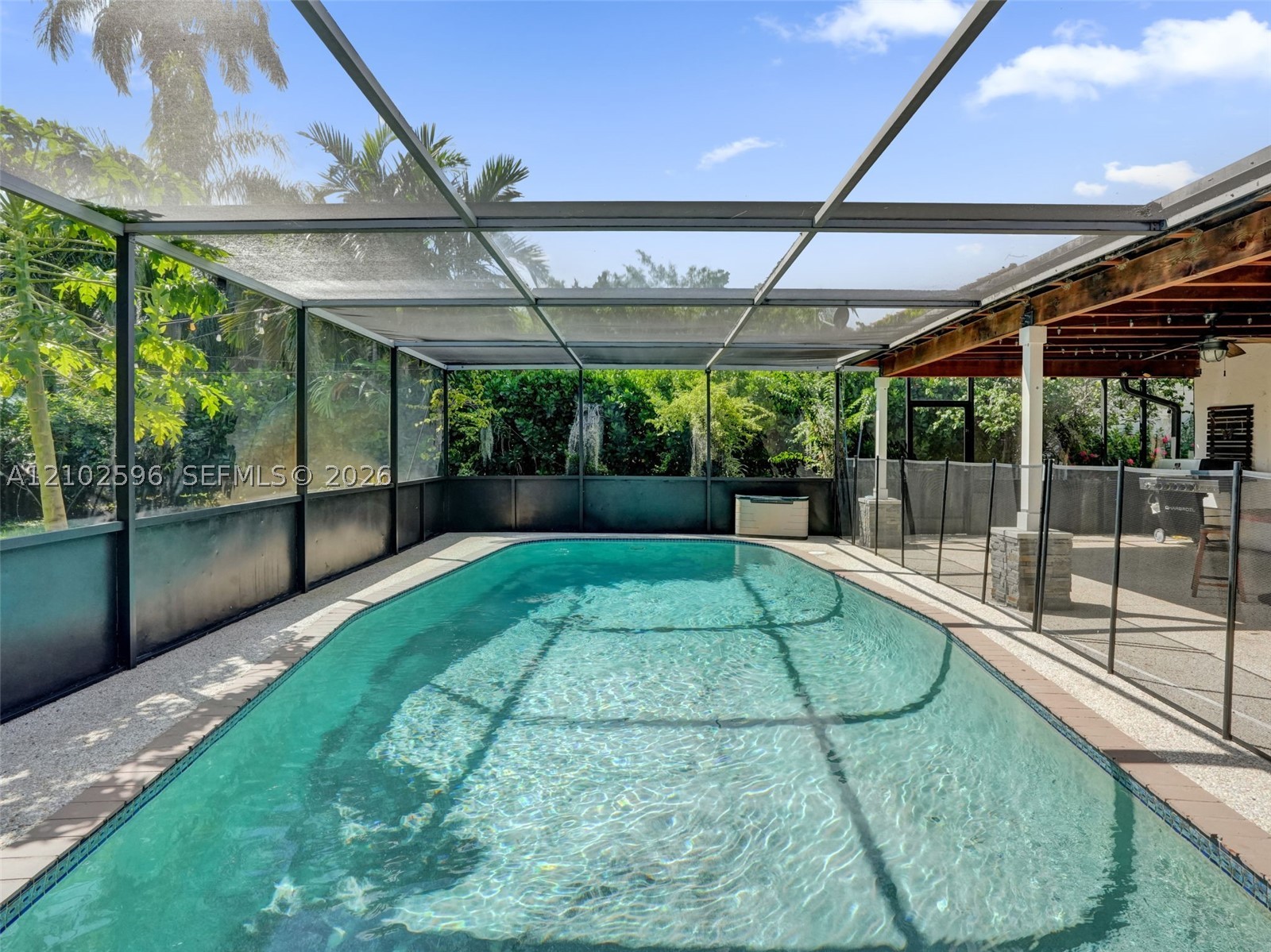 main property photo 50