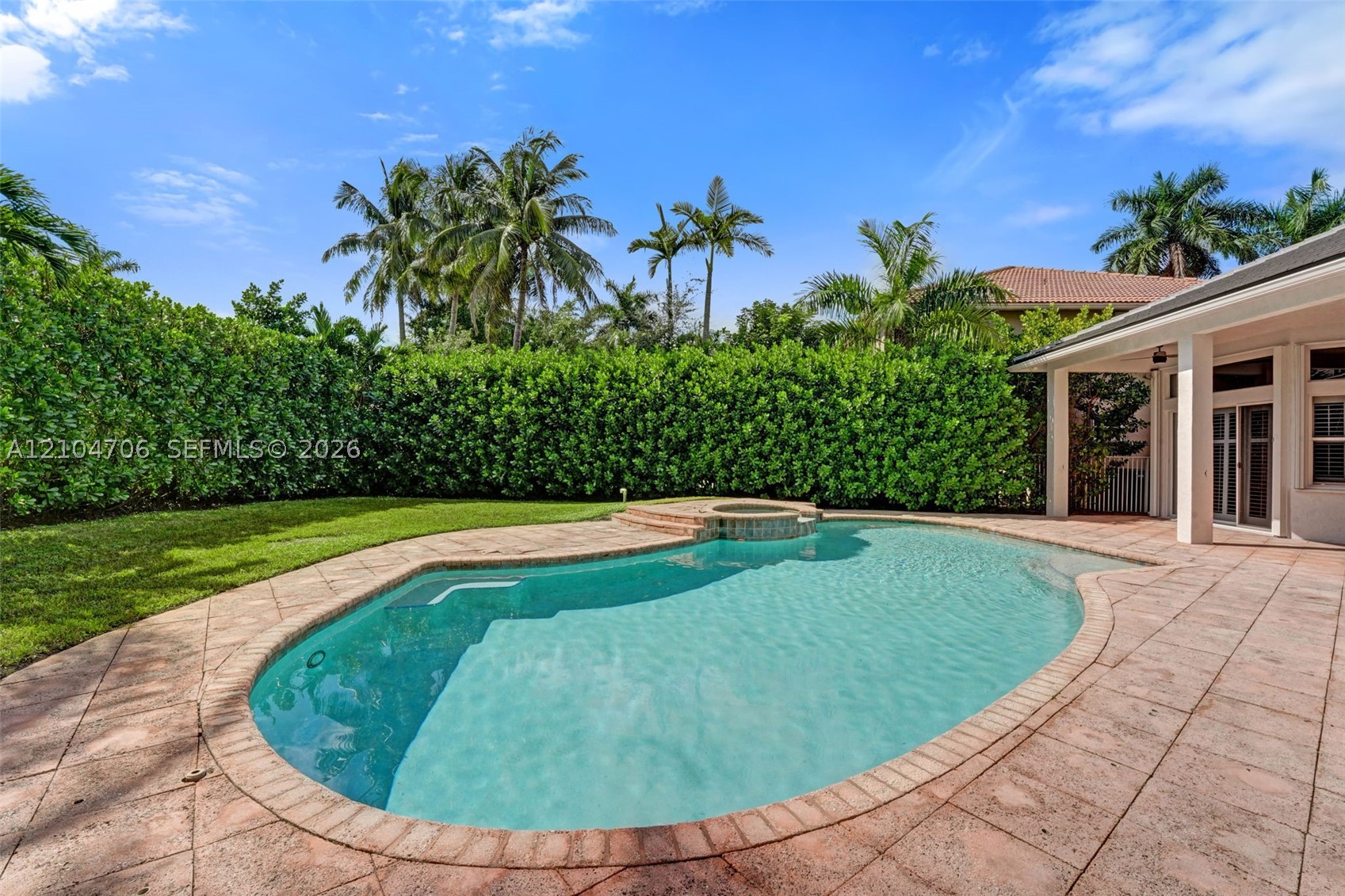 main property photo 40
