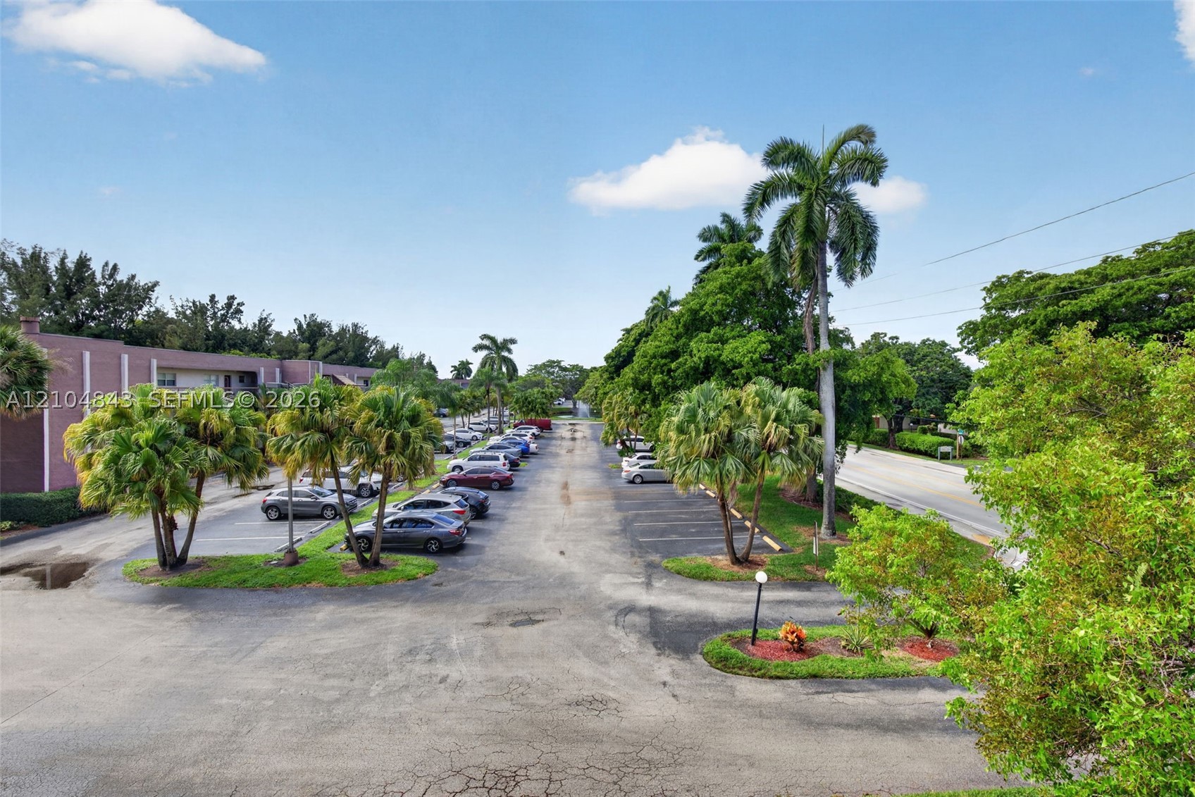 main property photo 17