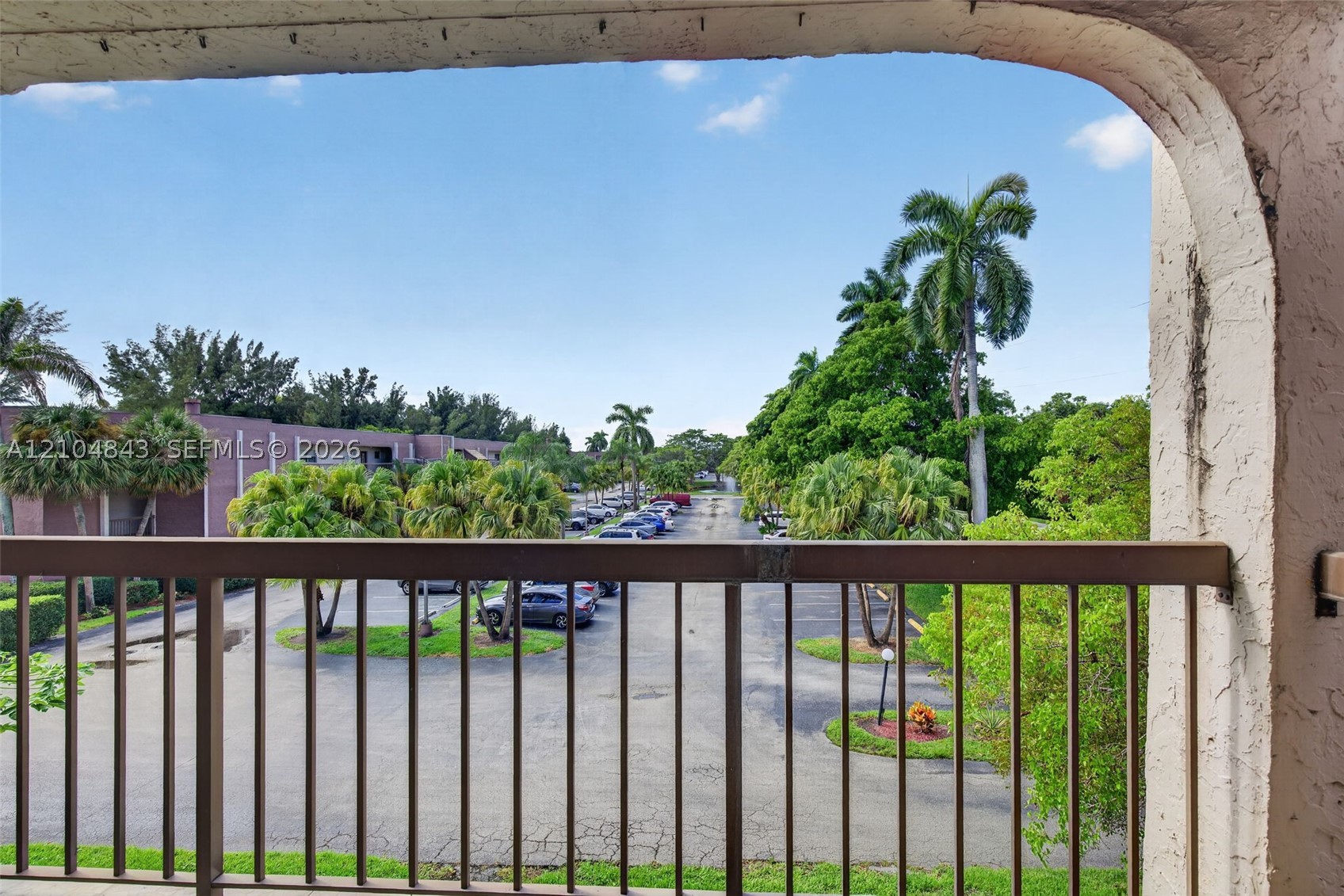 main property photo 18