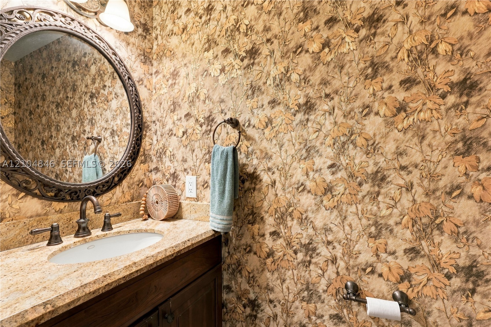 main property photo 32