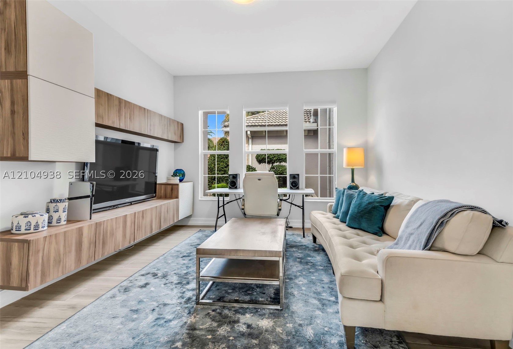 main property photo 47