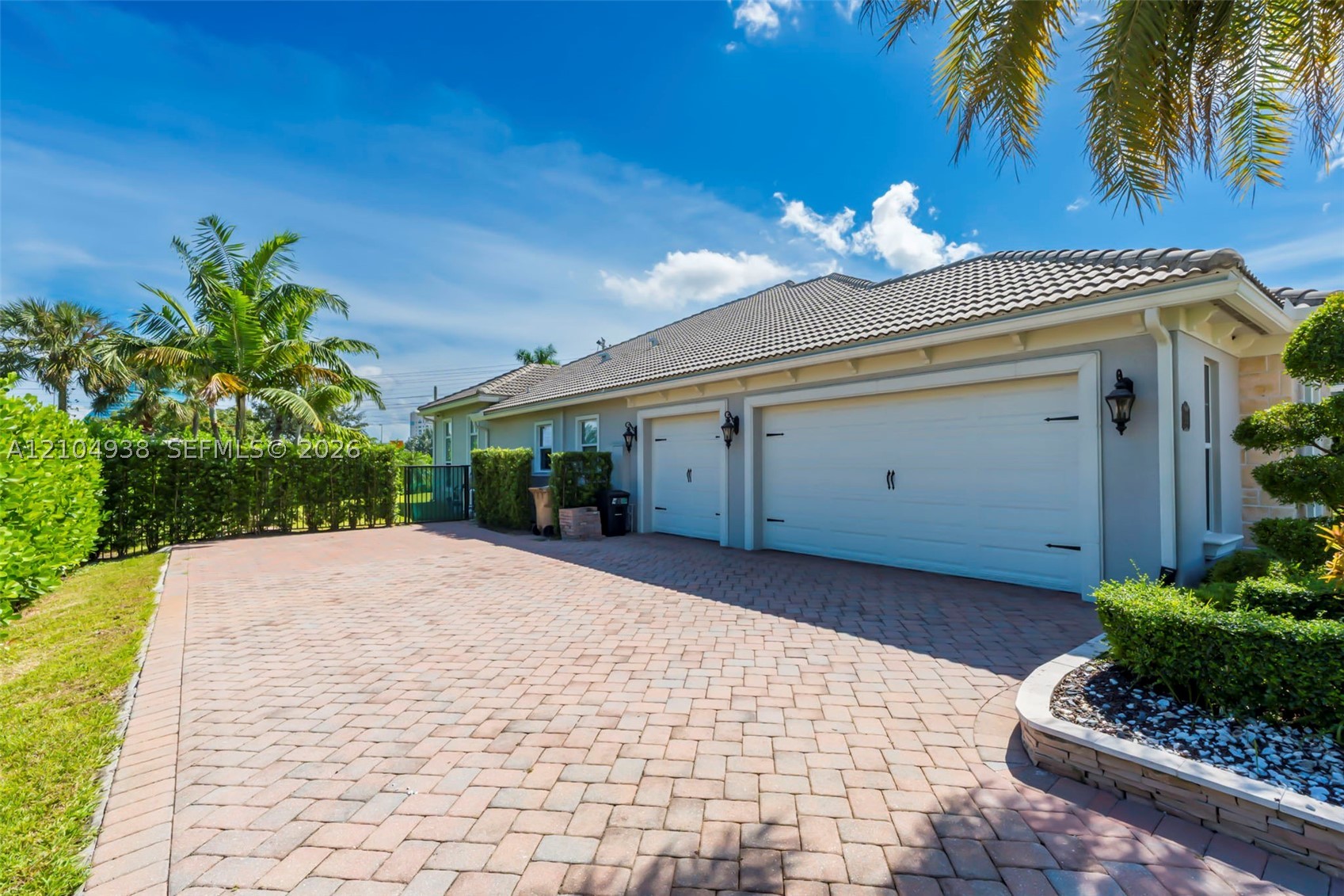 main property photo 74