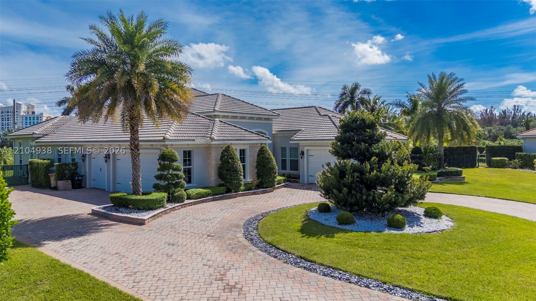 main property photo 77