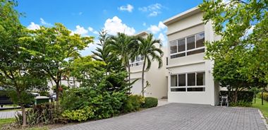 image of property with 4 Bed | 3 Bath | 2,481 Sqft