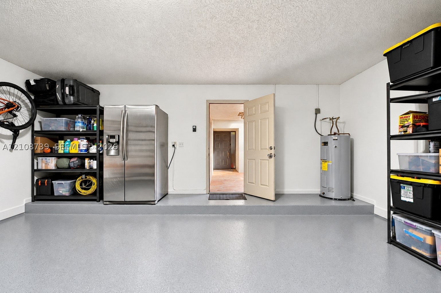 main property photo 17