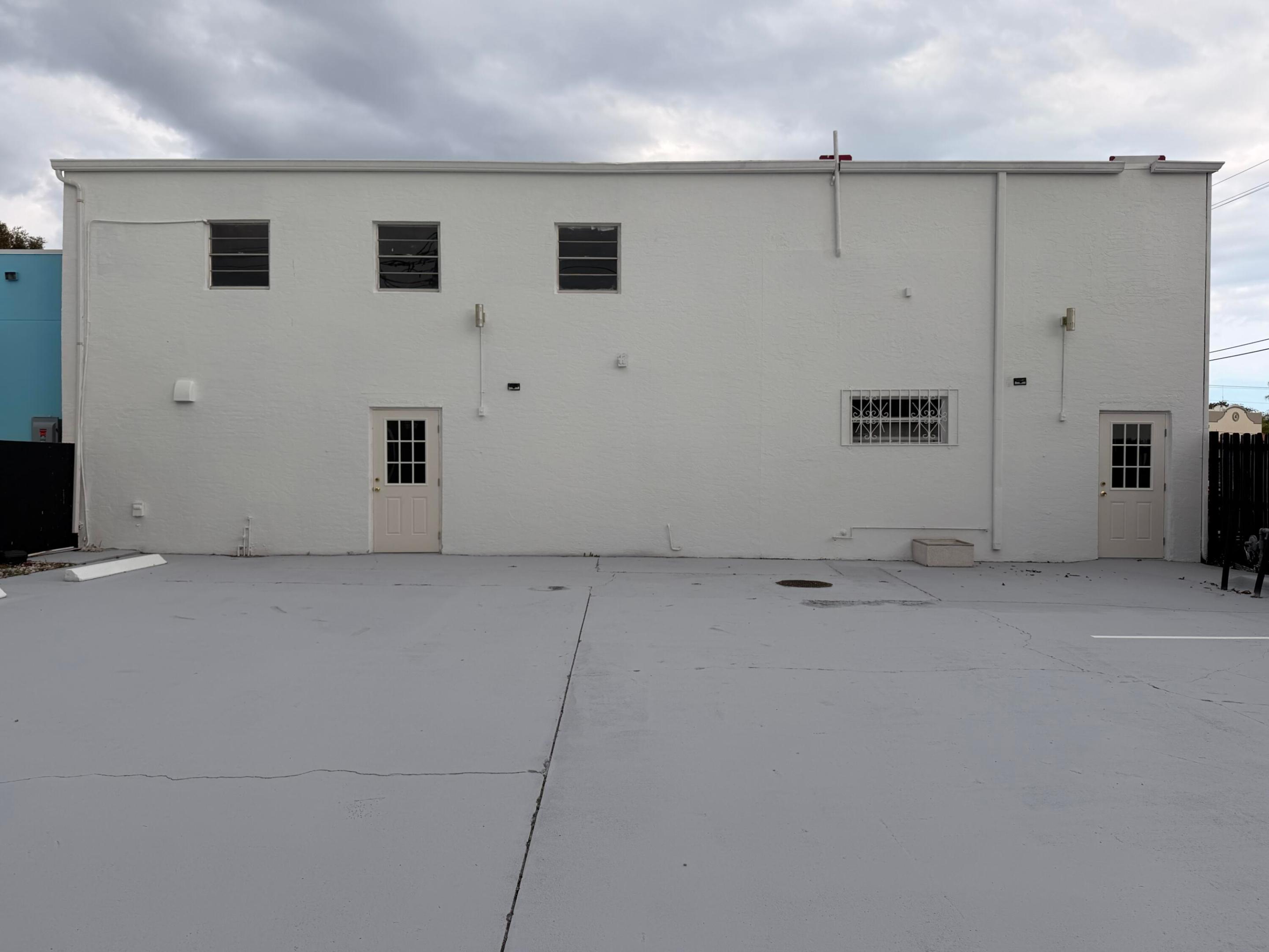 main property photo 44