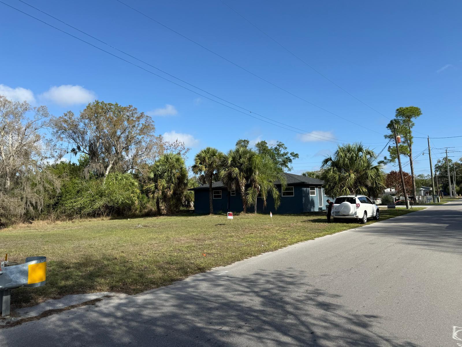 main property photo 6