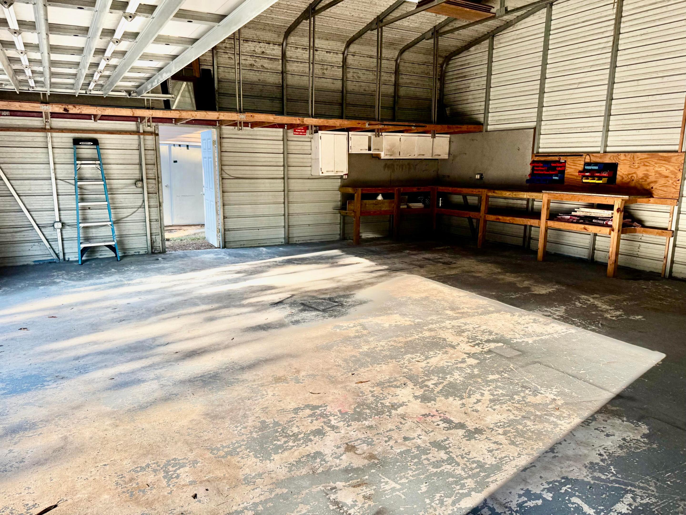 main property photo 39