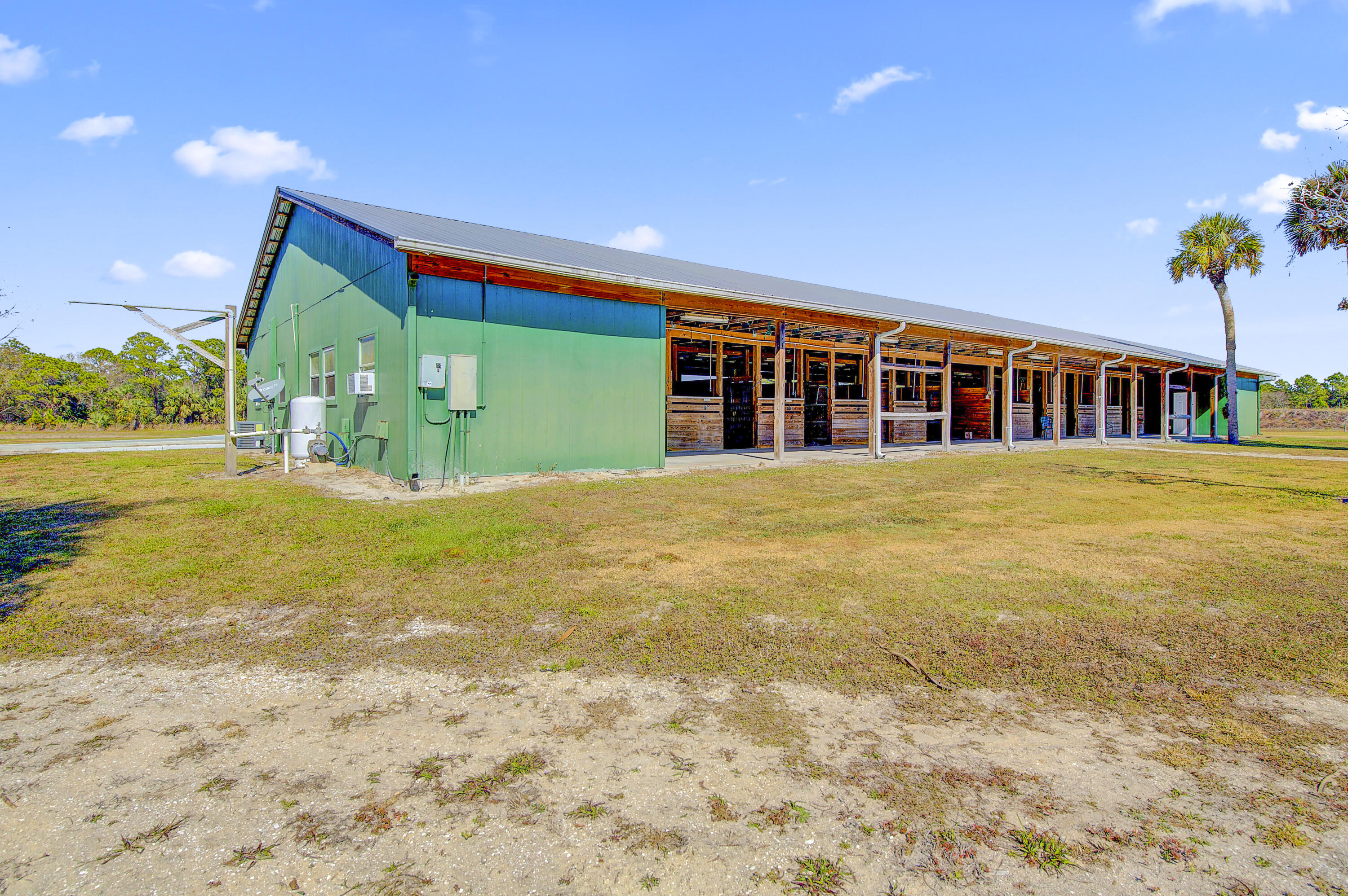 main property photo 41