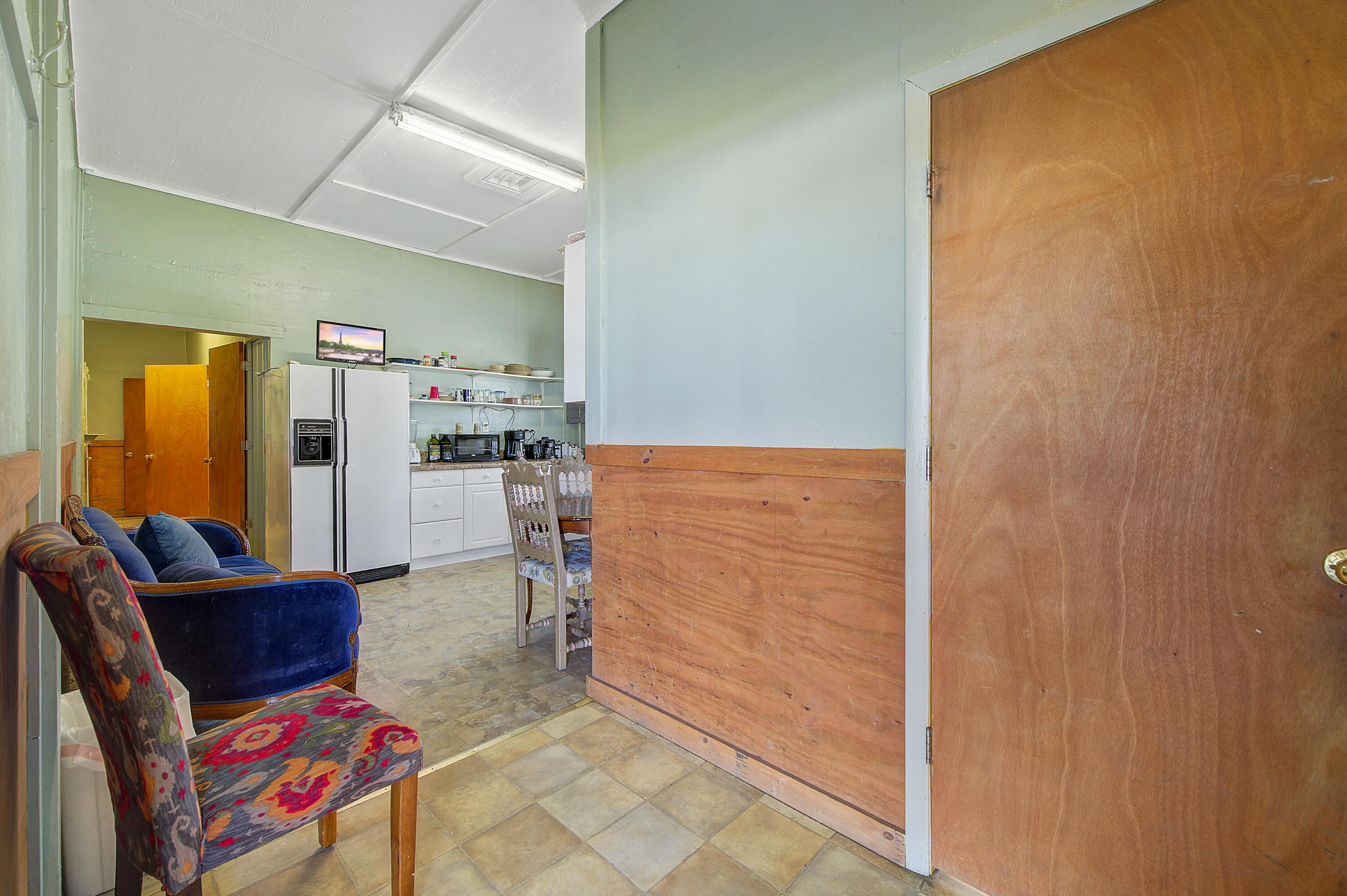 main property photo 44