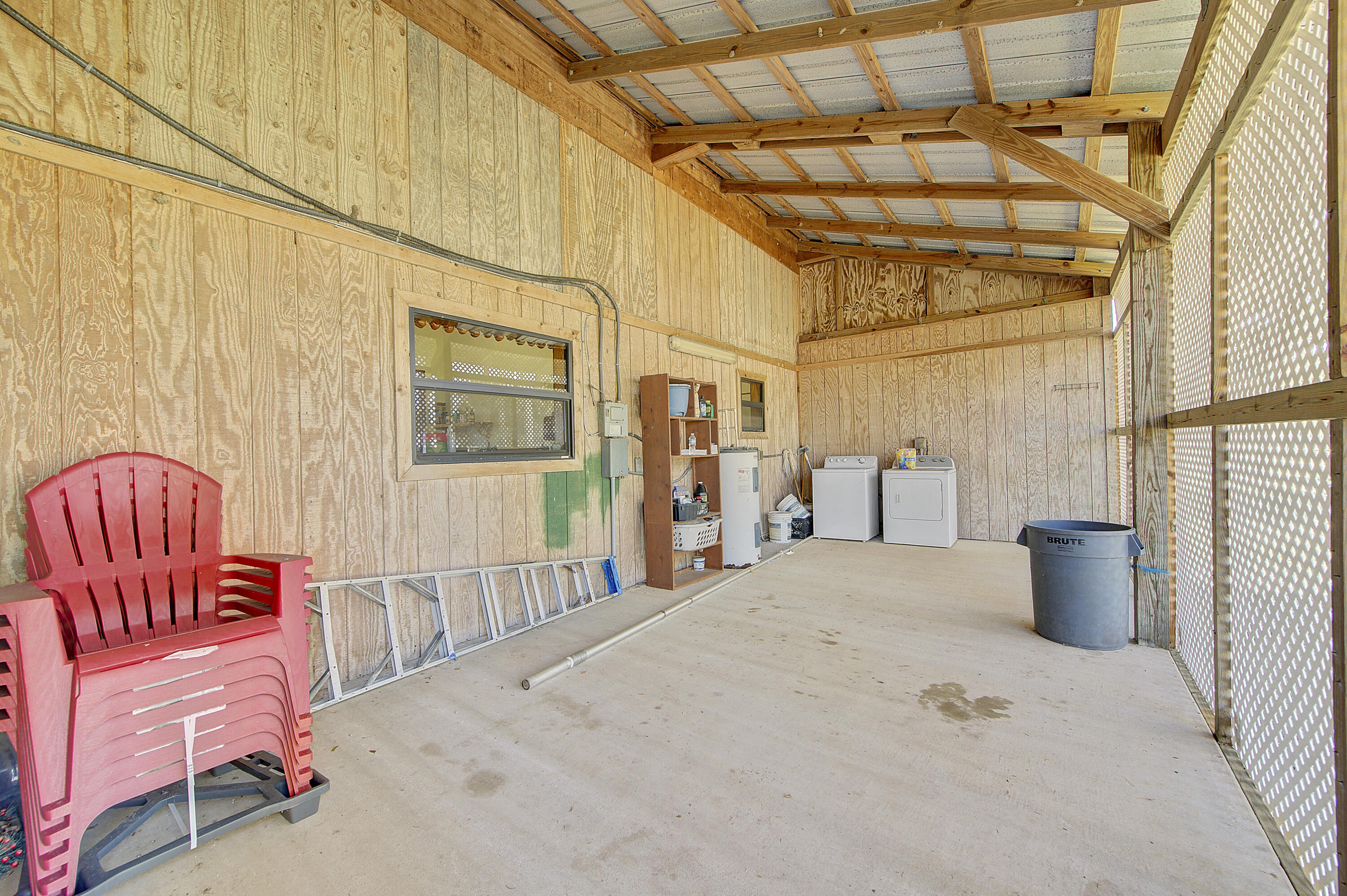 main property photo 59