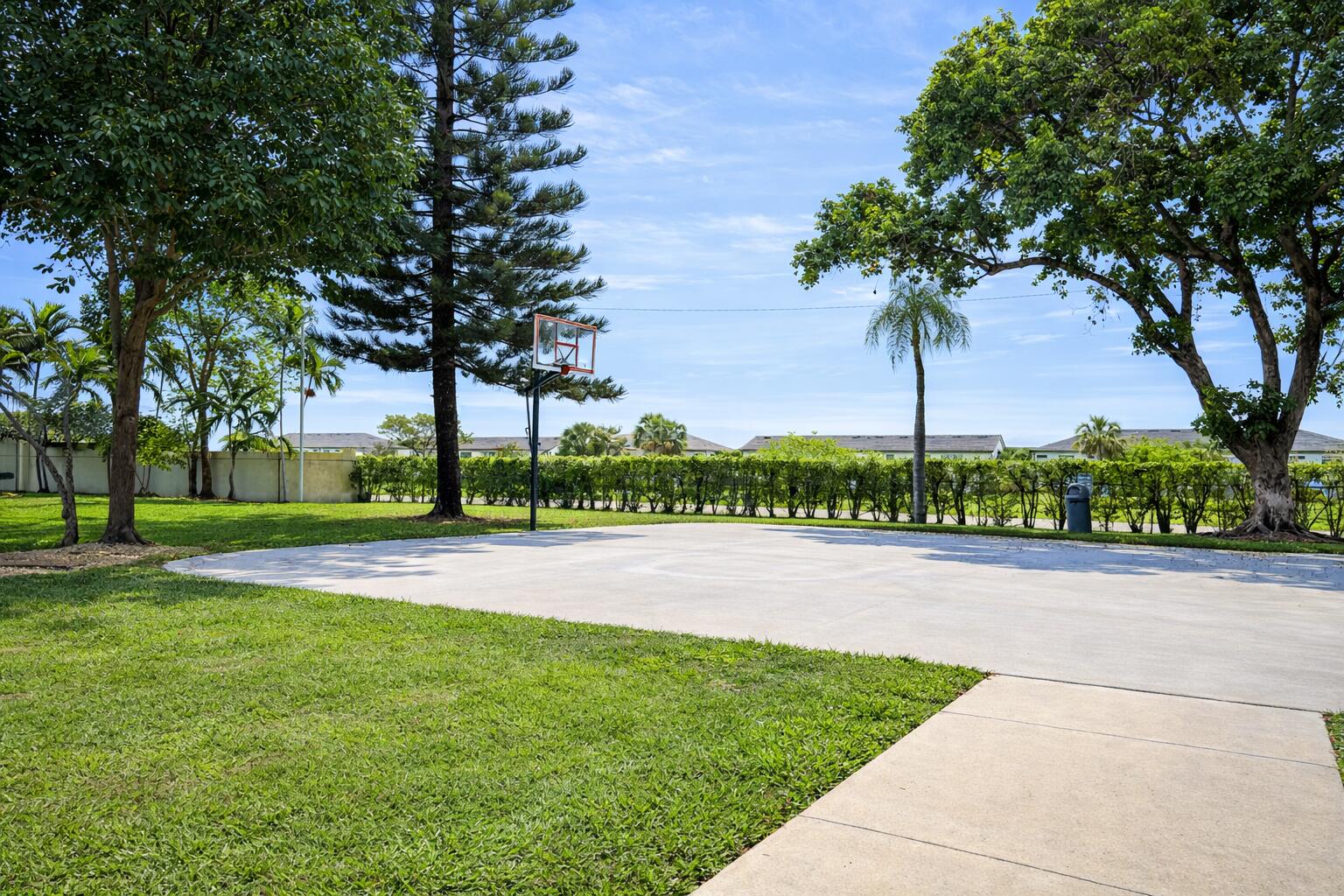 main property photo 30