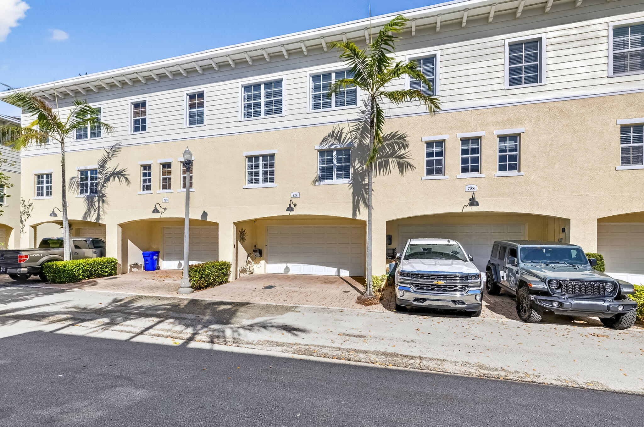 main property photo 44