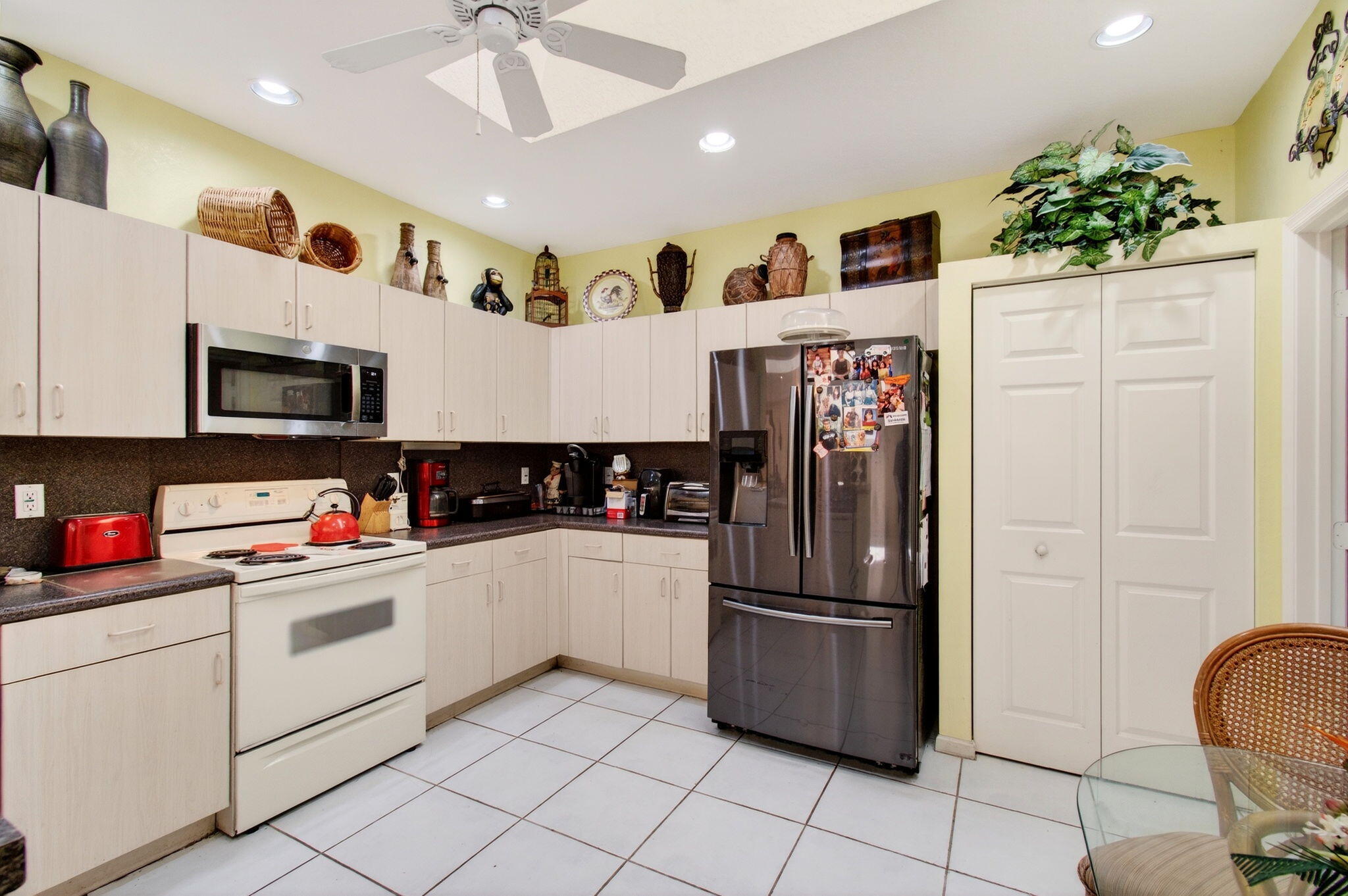 main property photo 17