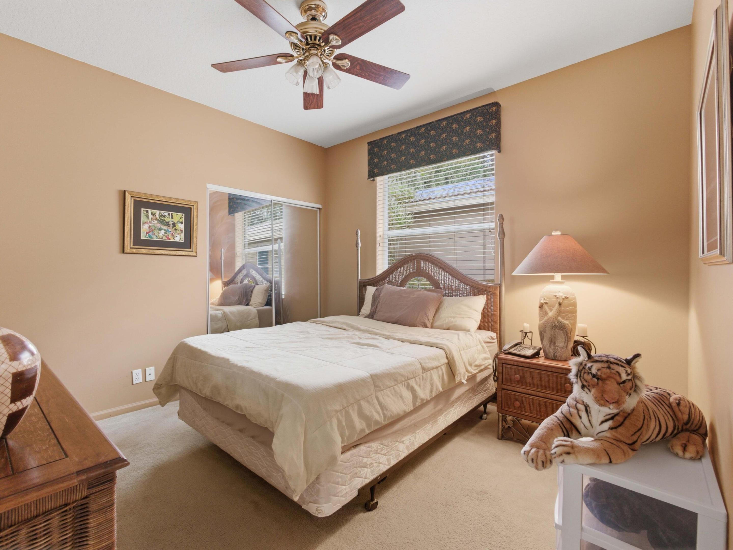main property photo 18