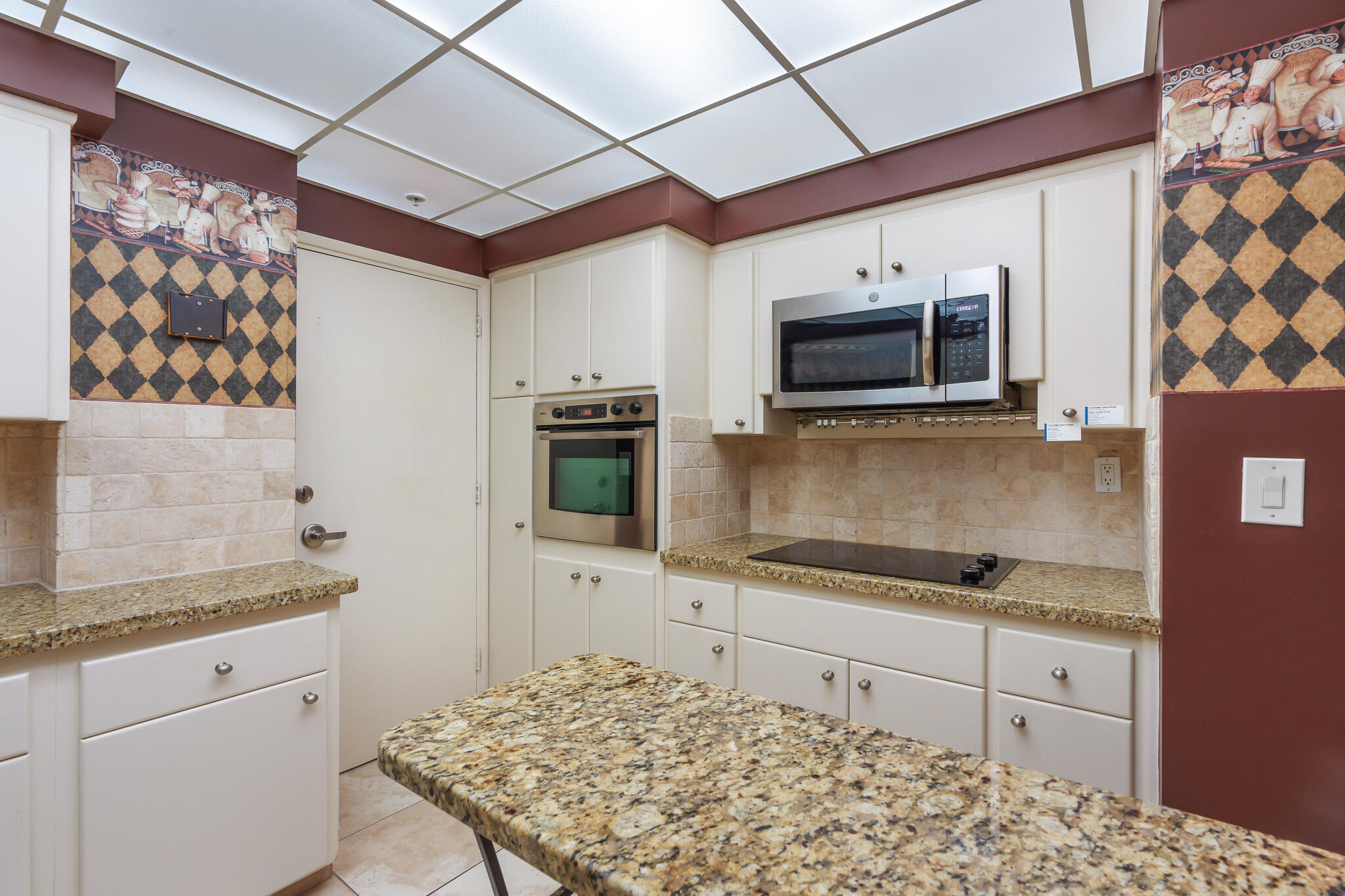 main property photo 27