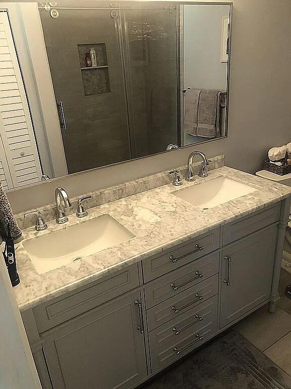 main property photo 74