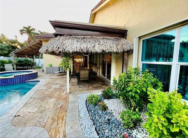 main property photo 5