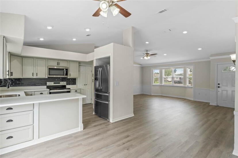 property viewer photo 3