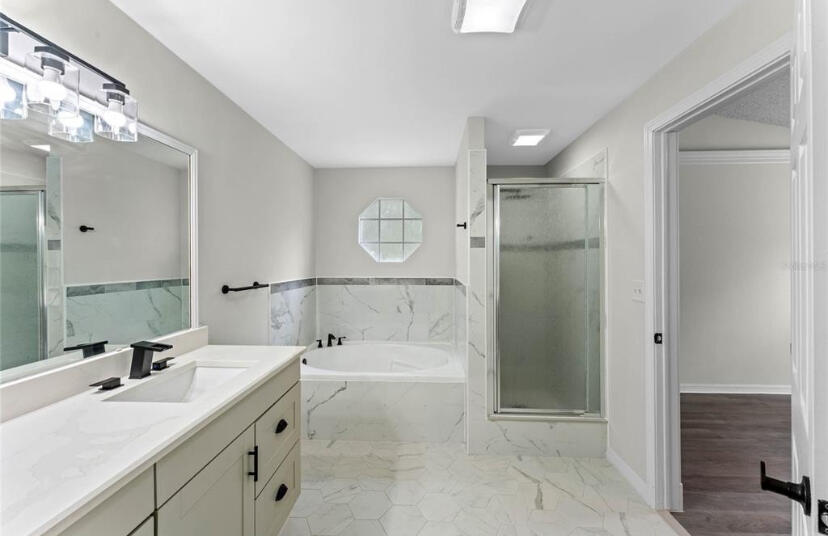 property viewer photo 5