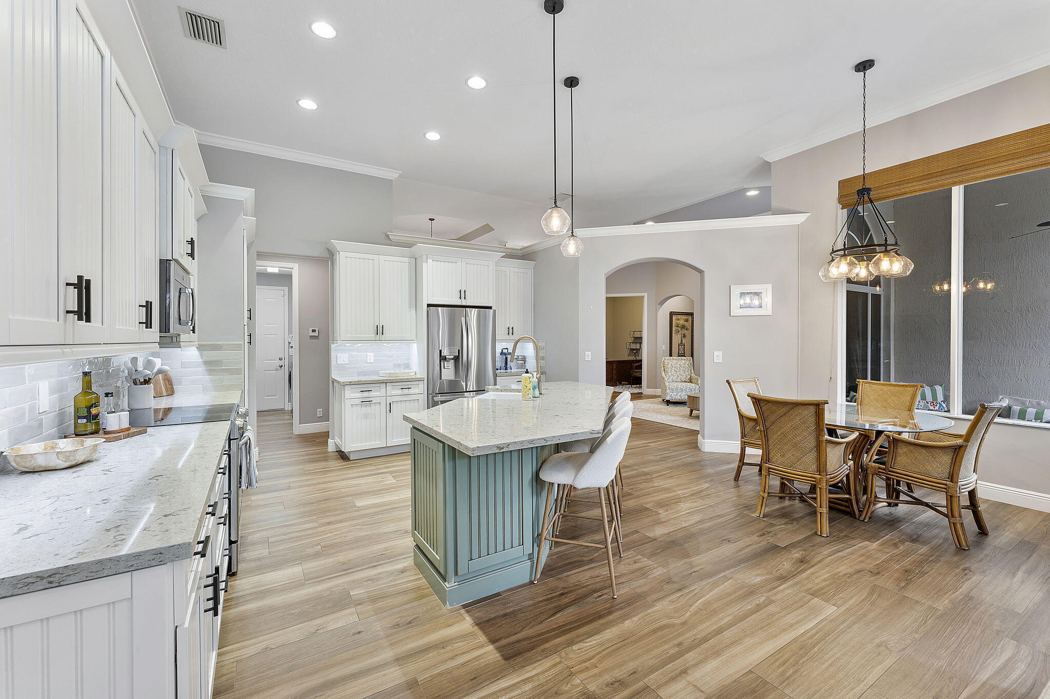 main property photo 17