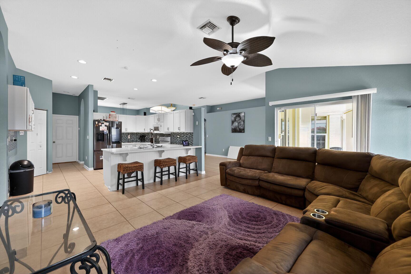 property viewer photo 11