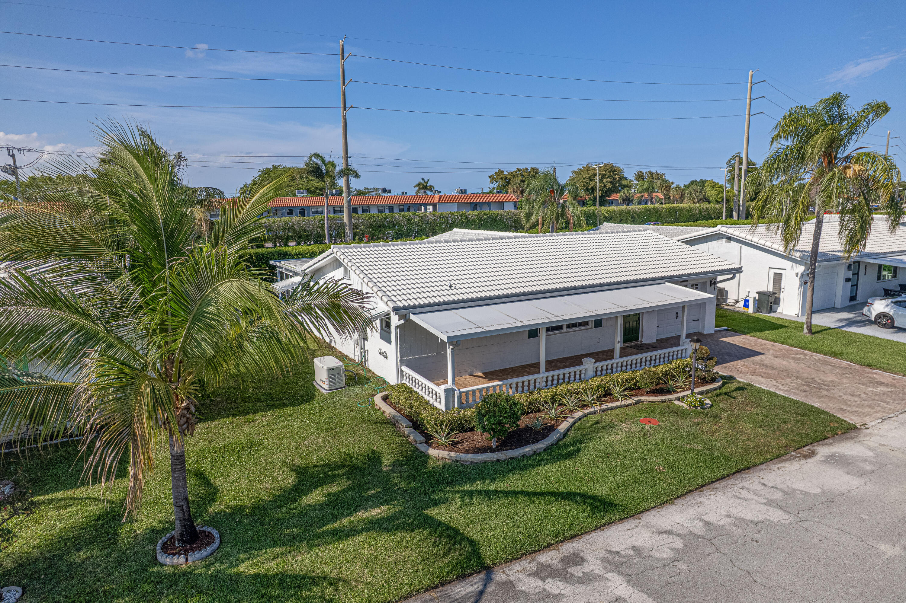 main property photo 42