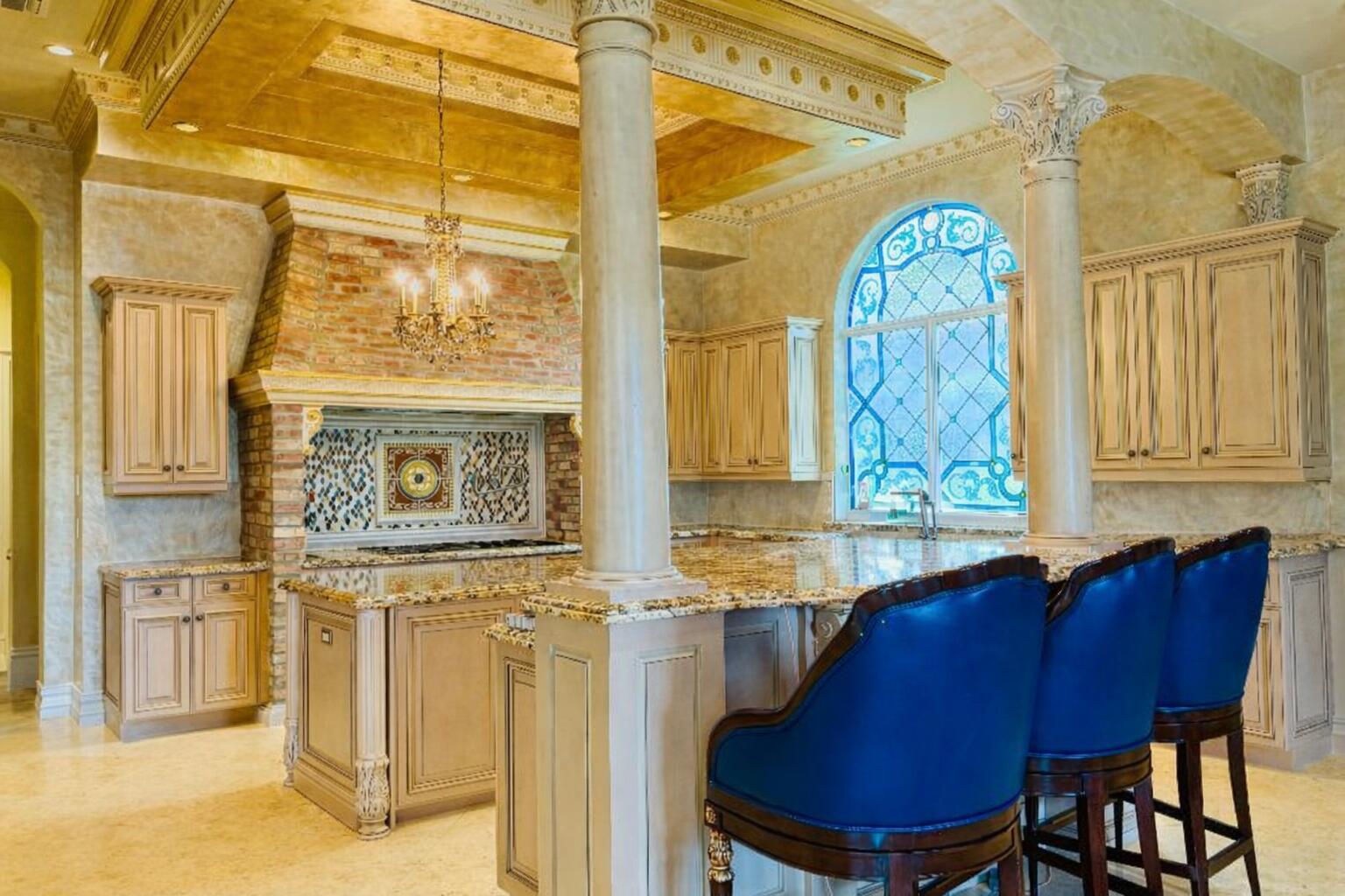 main property photo 20