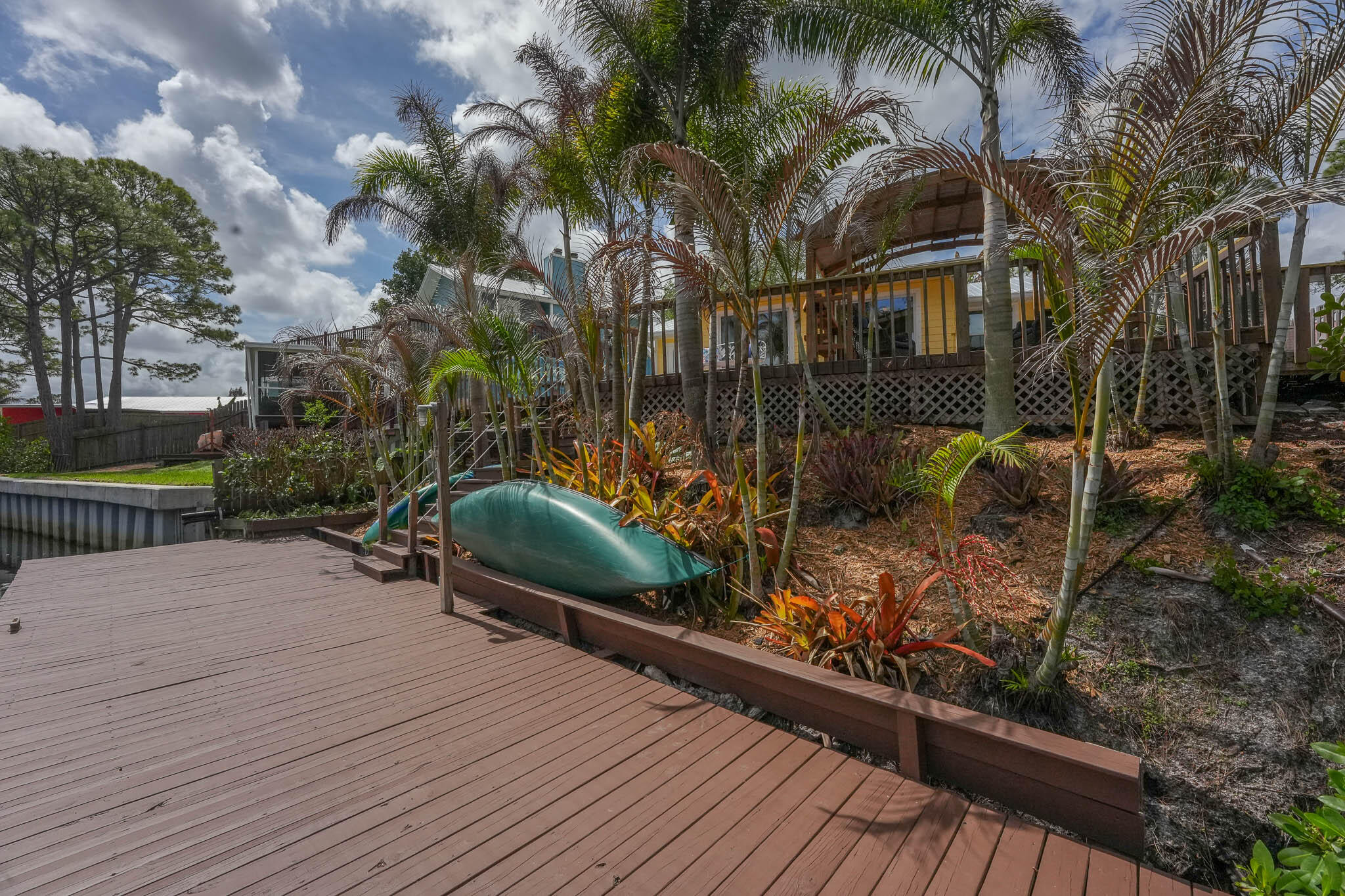 main property photo 33