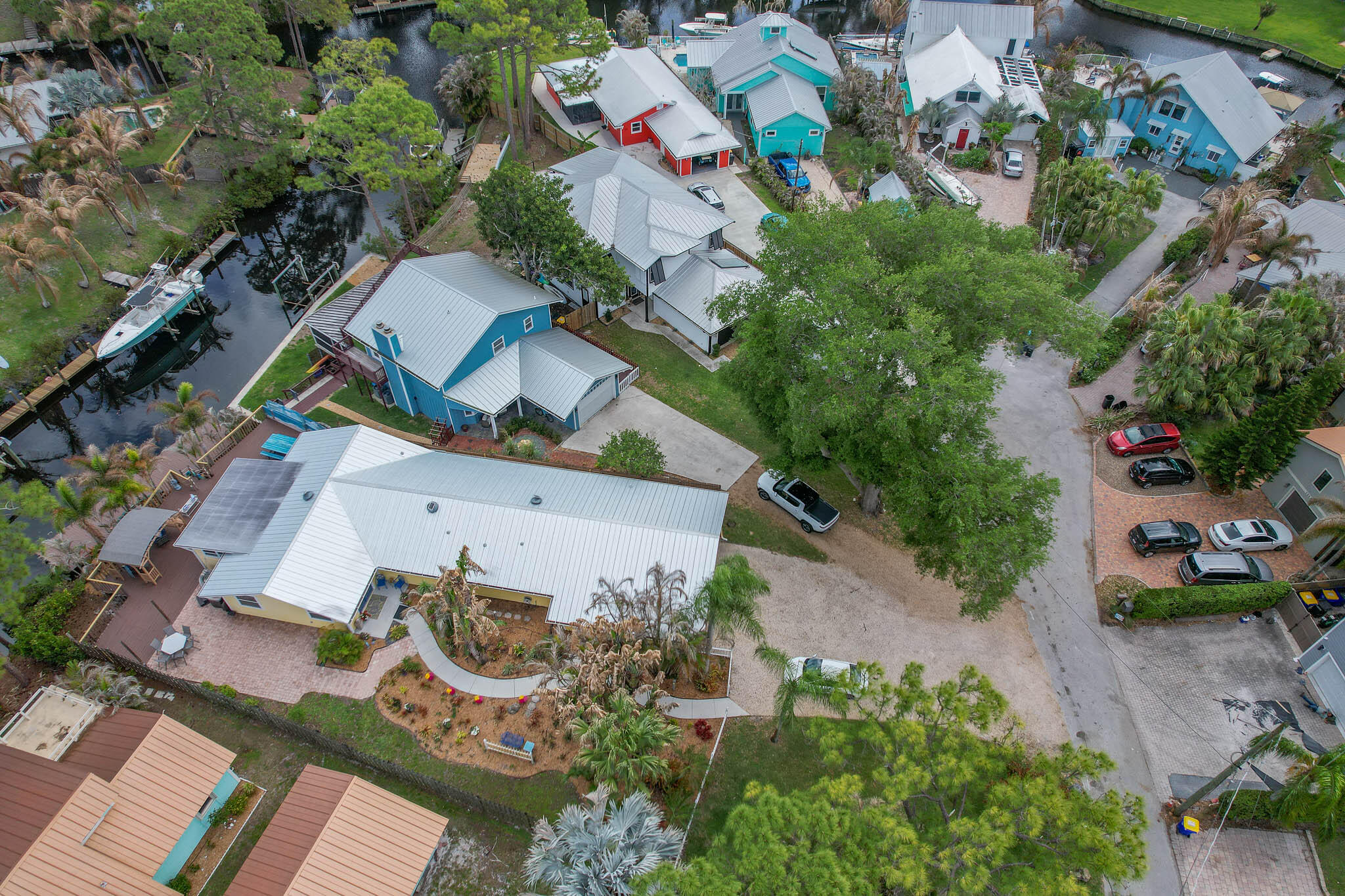 main property photo 36