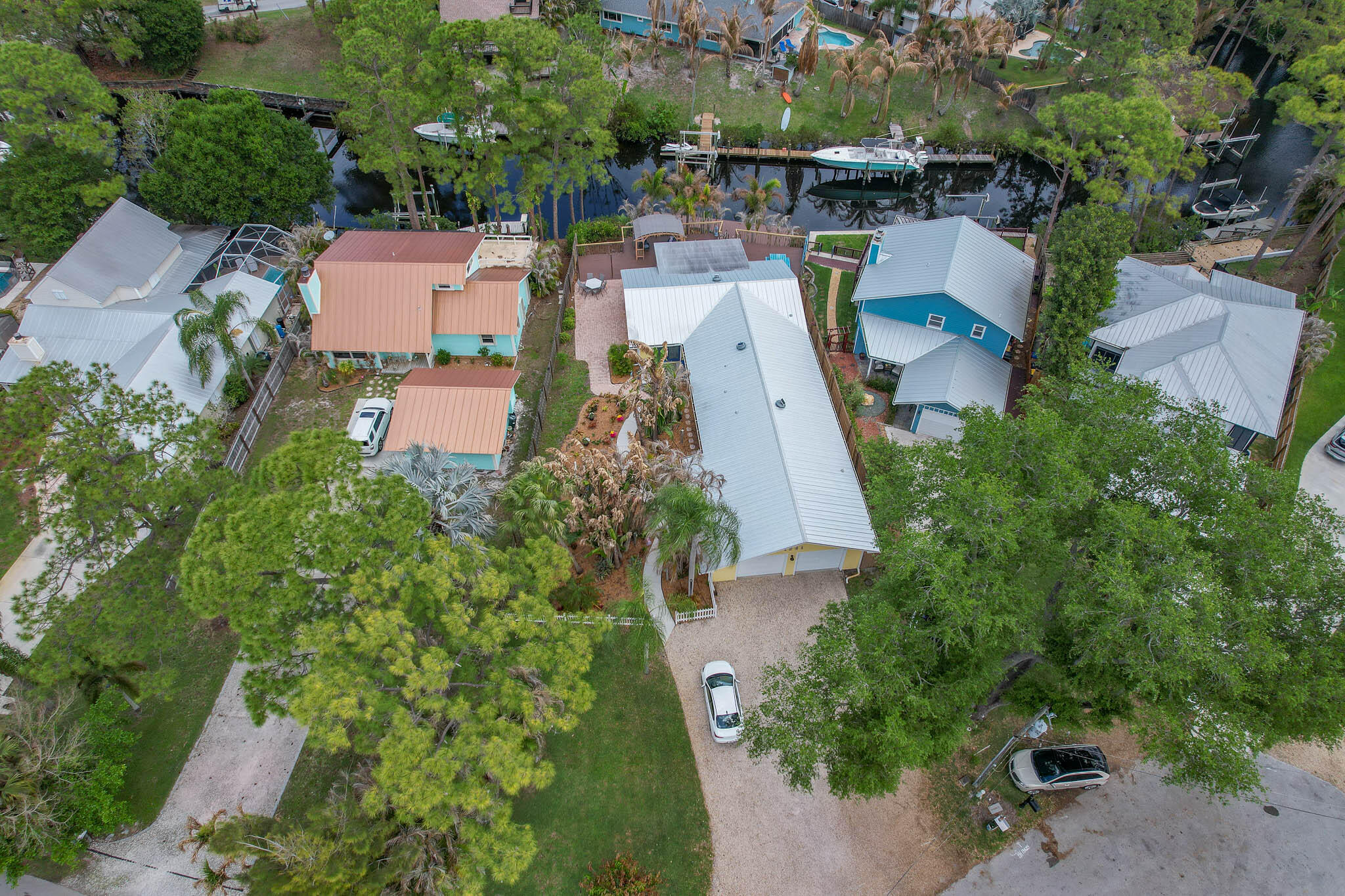 main property photo 37