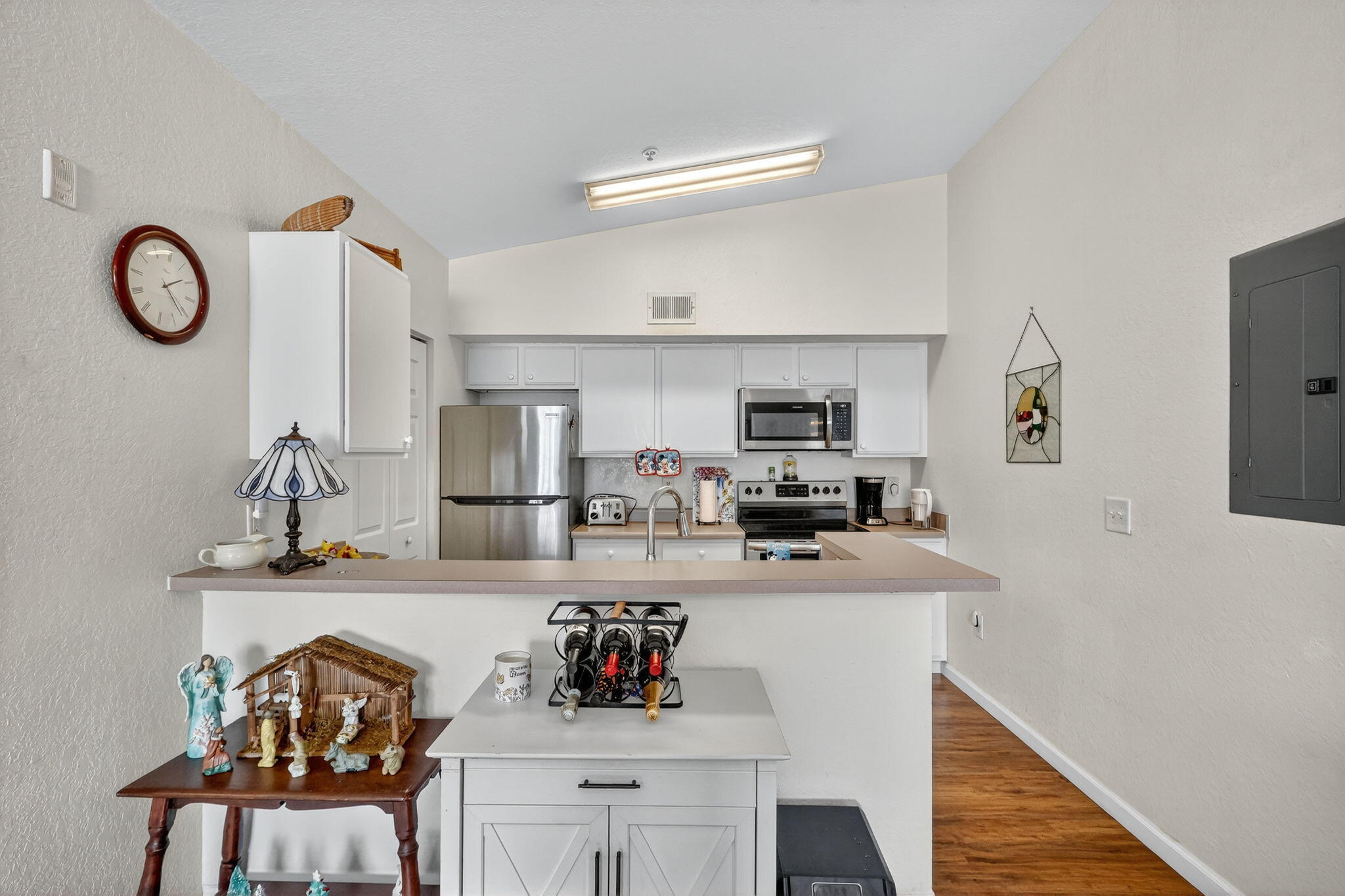 main property photo 5