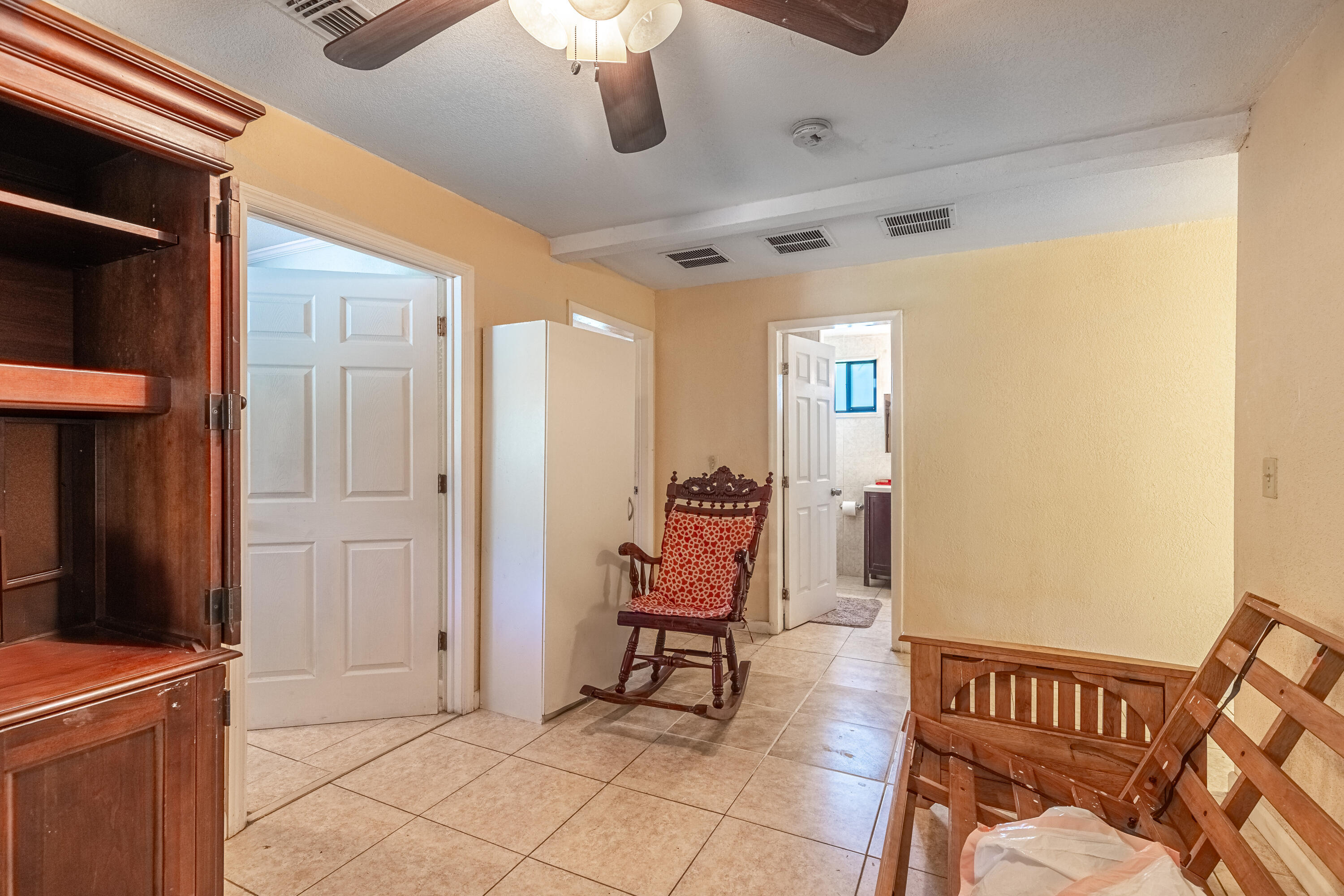 main property photo 70