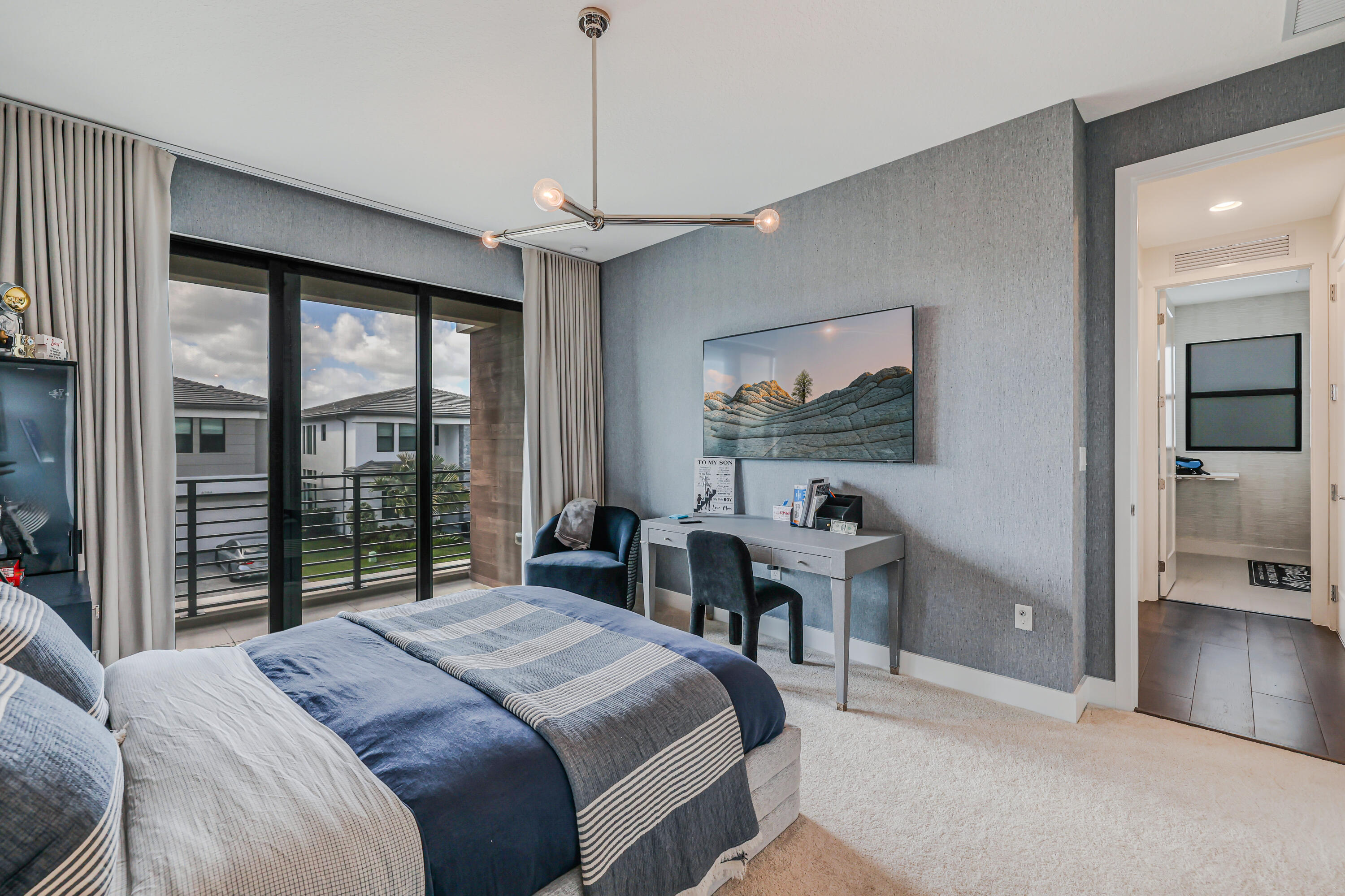 main property photo 49