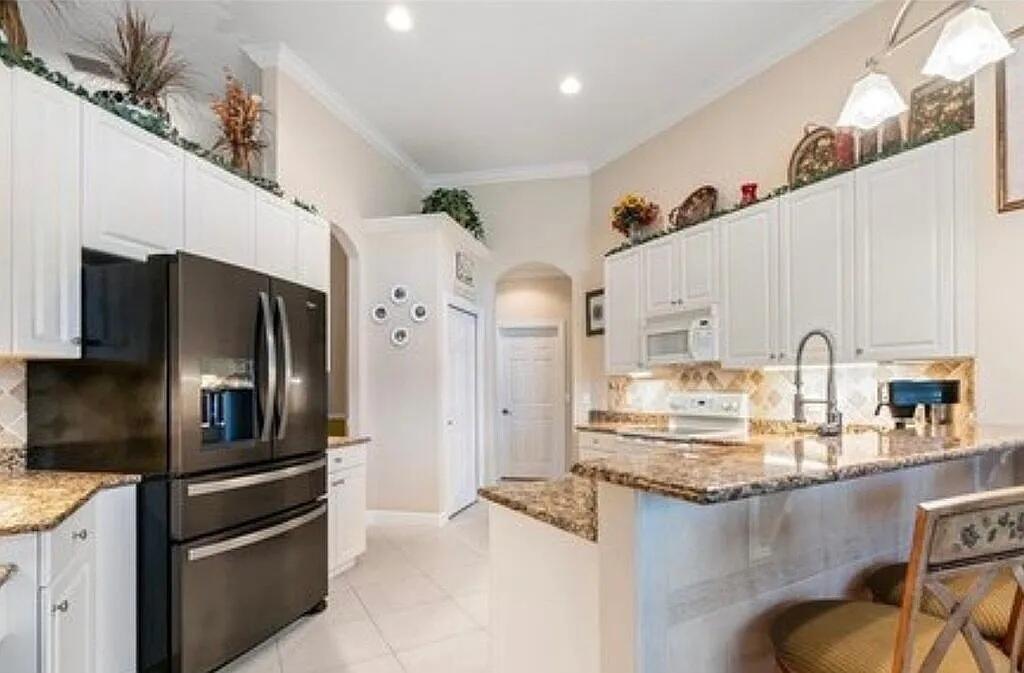 property viewer photo 2